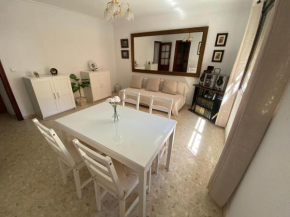 Apartamento Familiar En Barrio Reina Victoria, Huelva